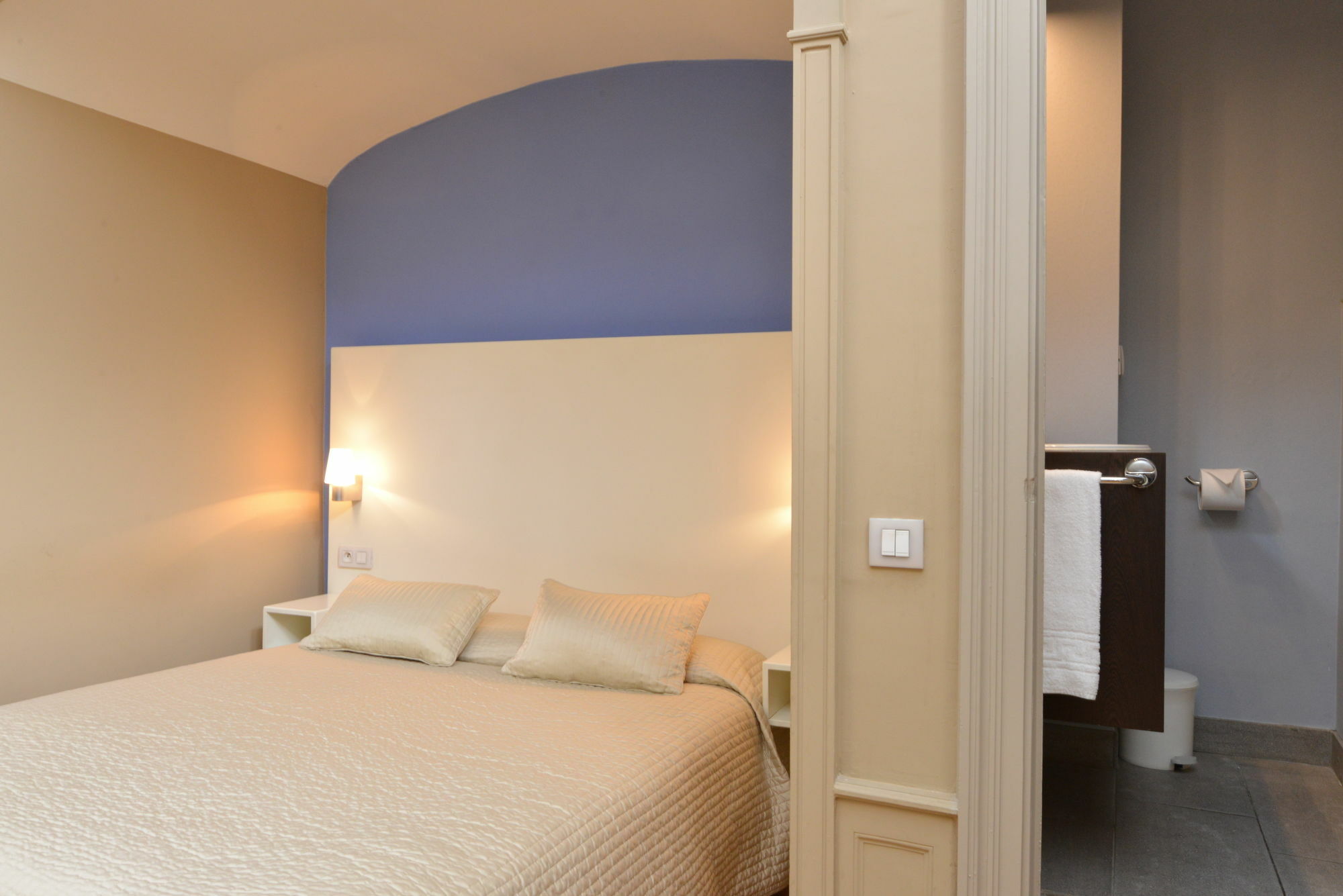 Mas Aparthotel Eu Брюссель Экстерьер фото