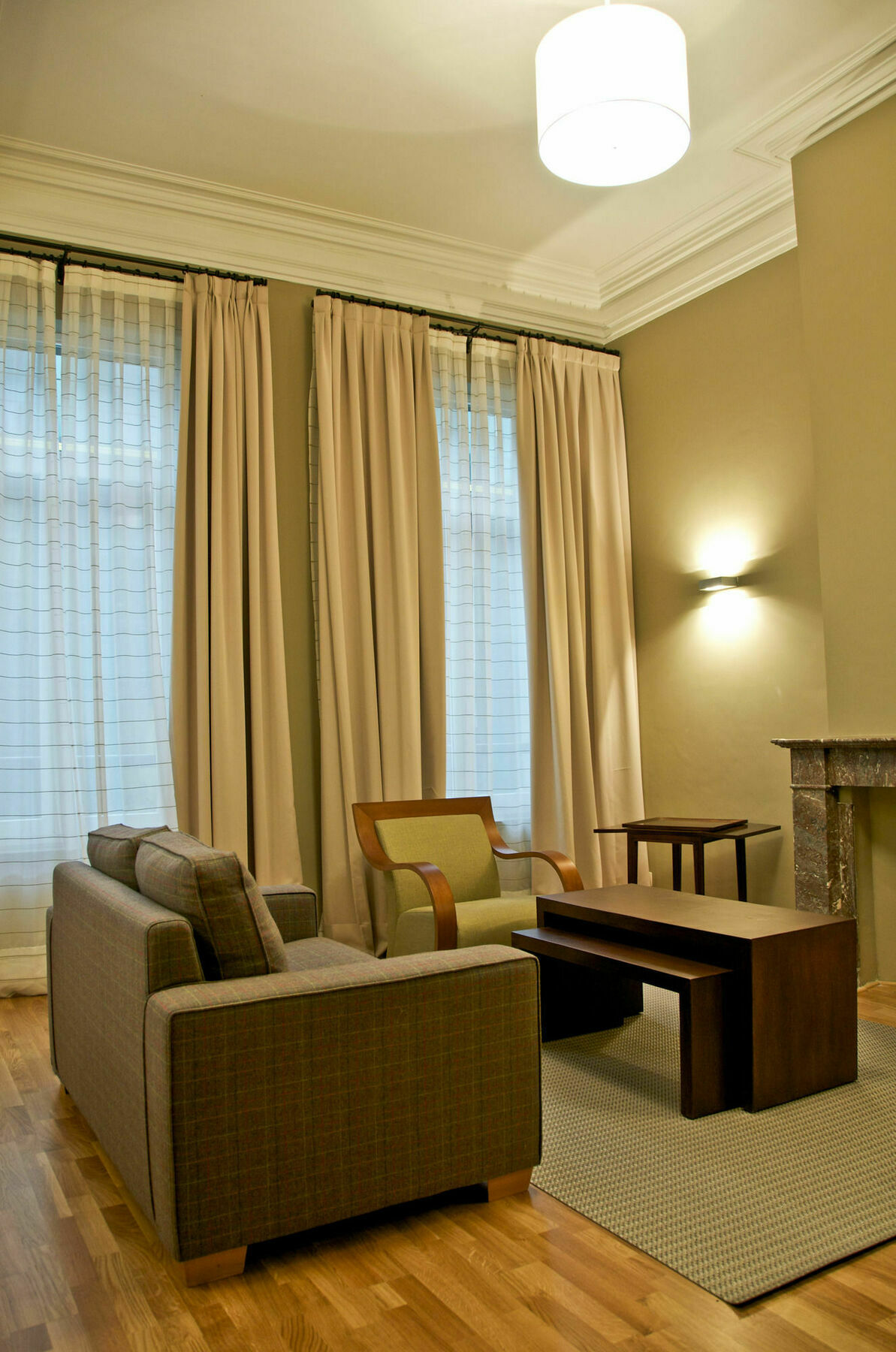 Mas Aparthotel Eu Брюссель Экстерьер фото